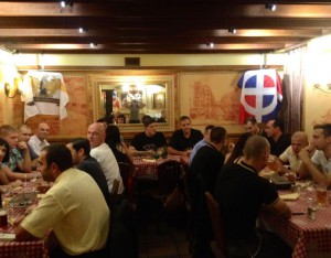 Notons la remarquable décoration de la Taverne Bavaroise. Plus d’info sur la photo ? voir ici http://fafwatchmp.noblogs.org/post/2013/02/11/les-jeunesses-nationalistes-toulousaines/